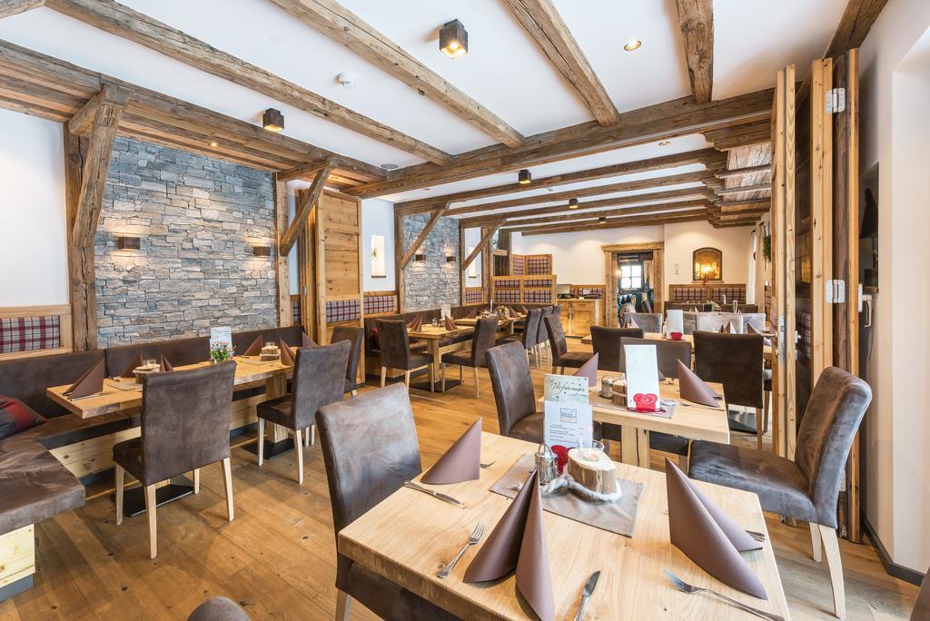 Pension Restaurant Dorfalm Leogang Eksteriør bilde